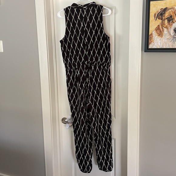 Black and White Lightweight Jumpsuit - Picture 2 of 6